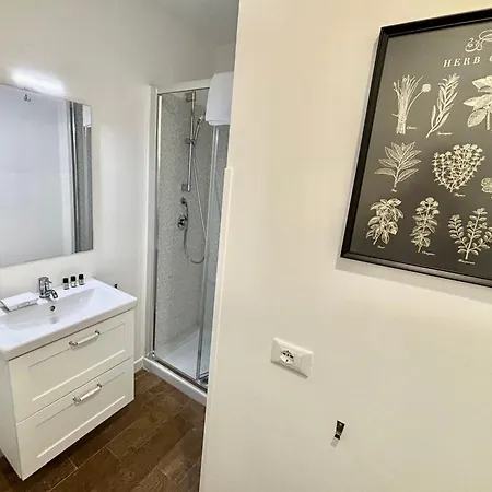 Your At Vatican's Doors Apartment