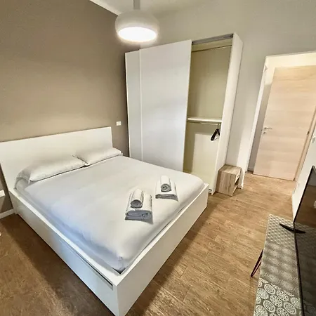 Apartment Your At Vatican's Doors *