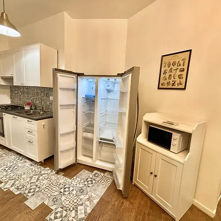 Your At Vatican's Doors Apartment