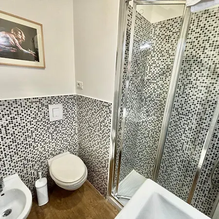 Your At Vatican's Doors Apartment